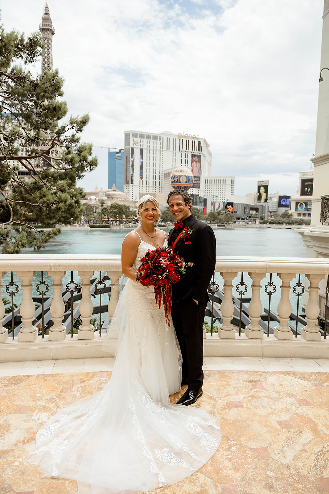Elopement Las Vegas elopement services