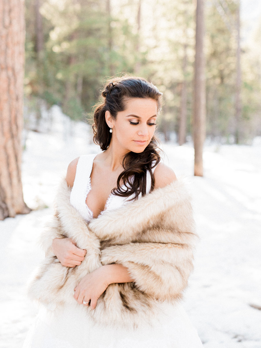 Winter Wedding Cover-Up Ideas For Brides | Elopement Las Vegas ...