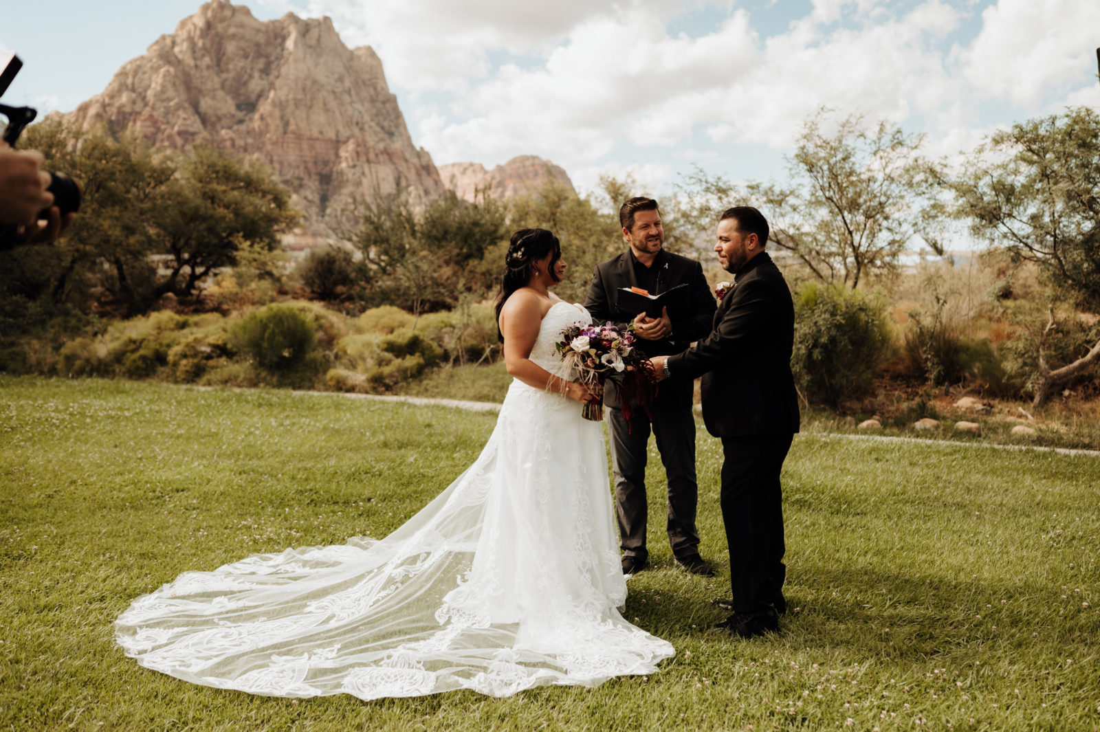 Spring Mountain Ranch Wedding & Elopement (All Inclusive Packages ...