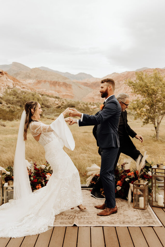 red rock canyon elopement 