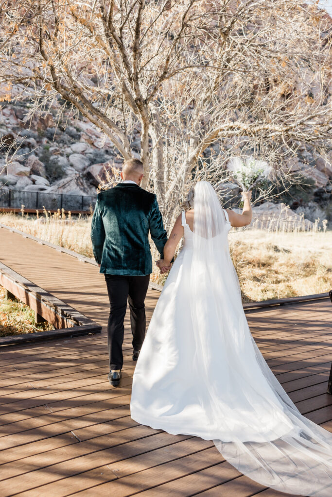 winter desert elopement red rock canyon all-inclusive las vegas